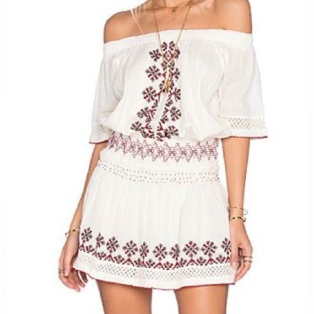 Tularosa White Off-Shoulder Embroidered Blouse